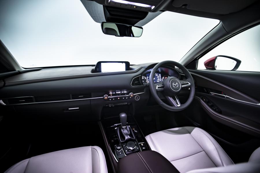 Торпедо Mazda CX-30 2019 года  (JP) (фото 7 из 37)